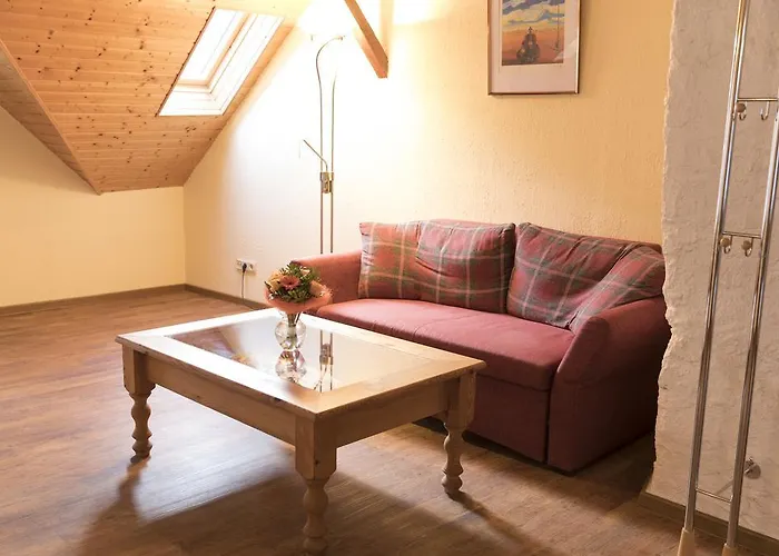 Gaestehaus Am Schlossberg 3*